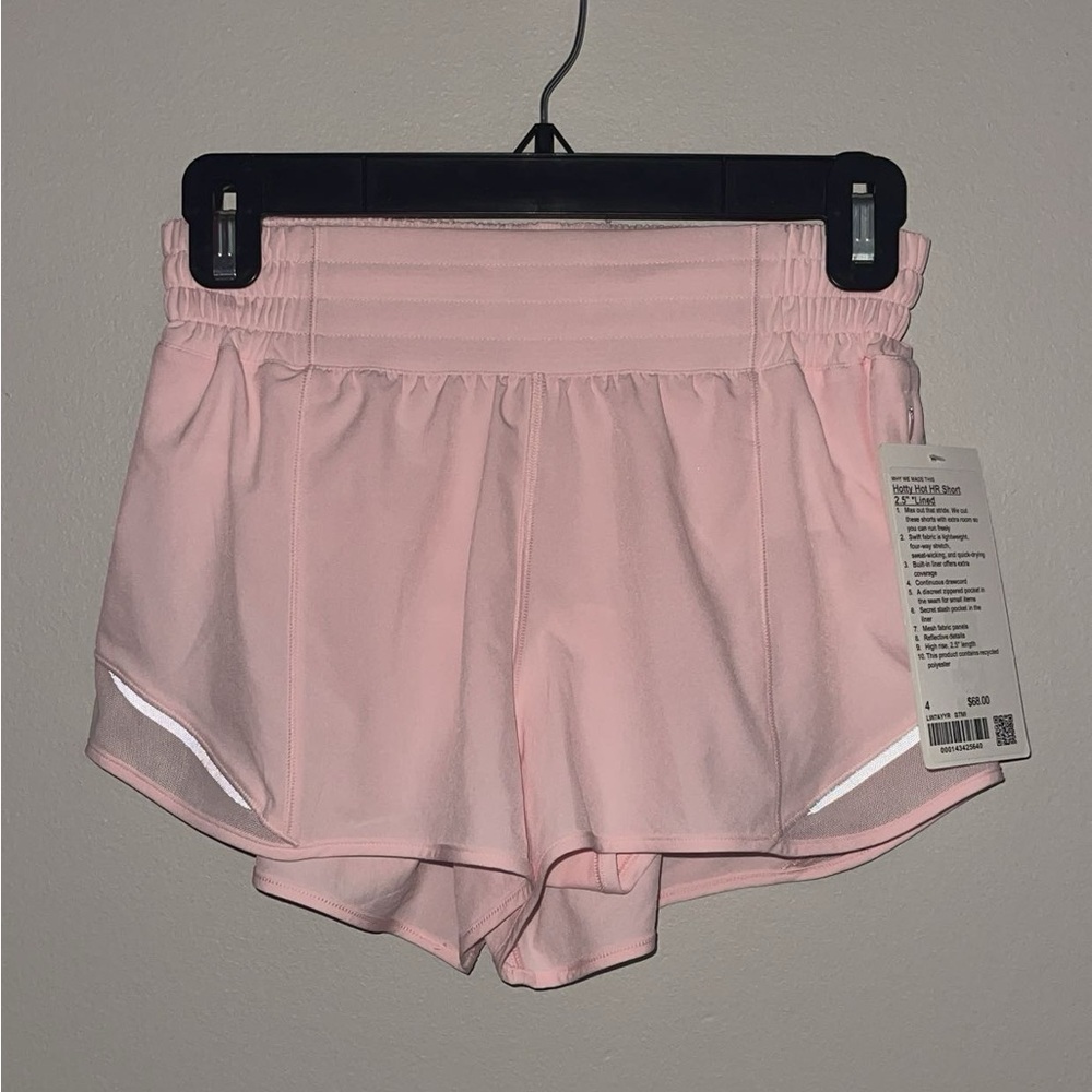 Hotty Hot High-Rise Lined Short 2.5"     strawberry milkshake